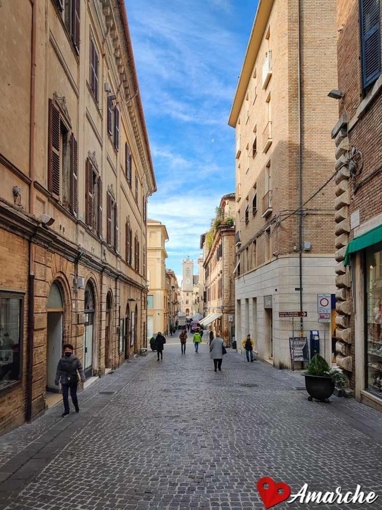 Ferienwohnung Osimo Nel Cuore Del Centro, Free Wi-Fi E Netflix Exterior foto