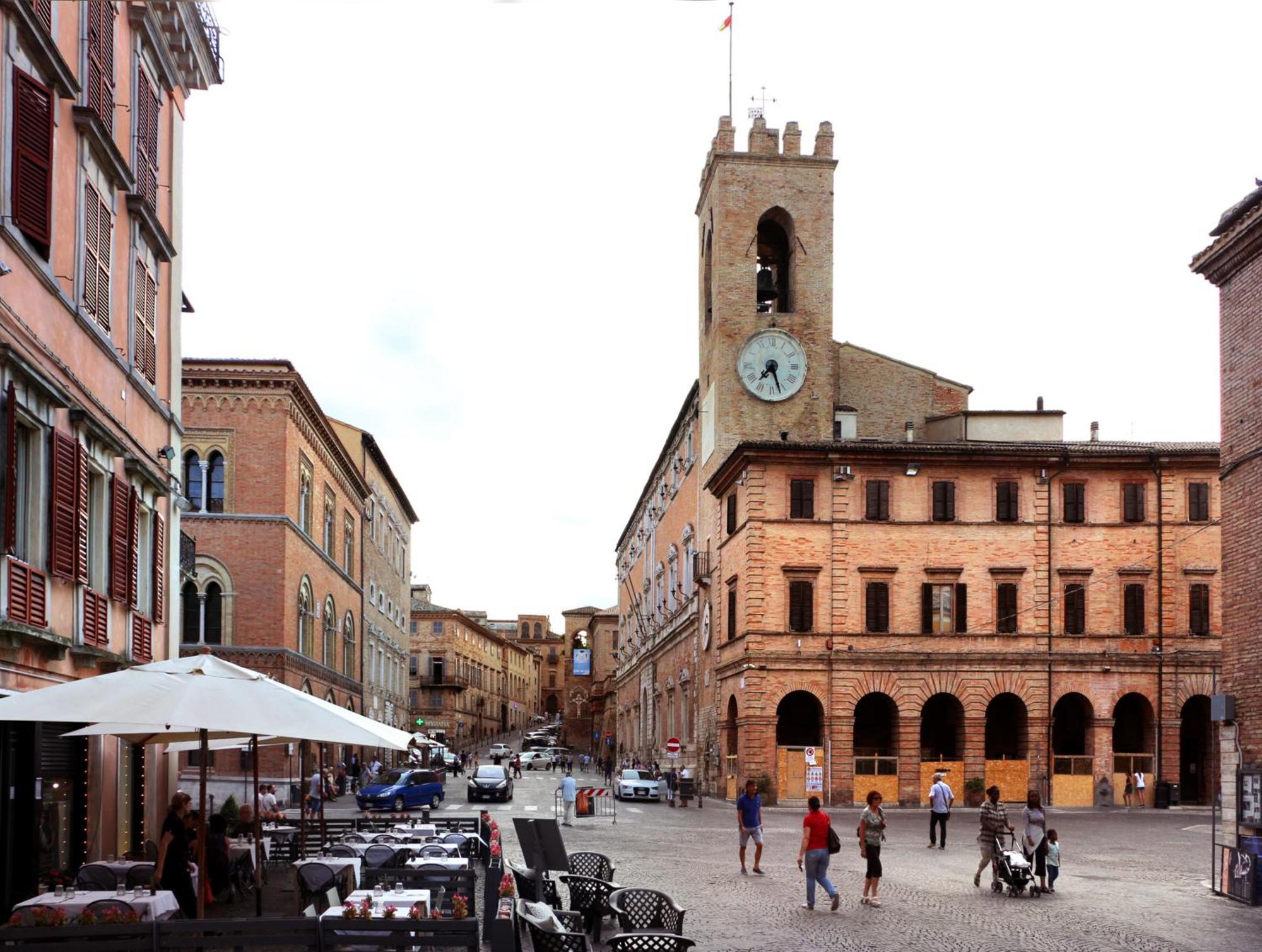 Ferienwohnung Osimo Nel Cuore Del Centro, Free Wi-Fi E Netflix Exterior foto